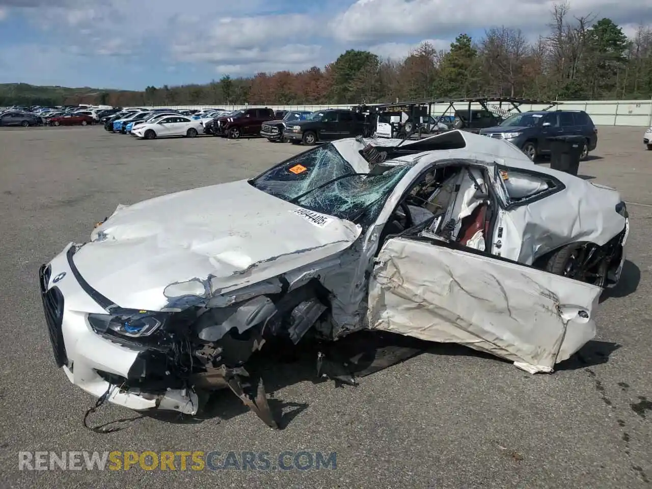 1 Photograph of a damaged car WBA13AR03MCG04232 BMW M4 2021