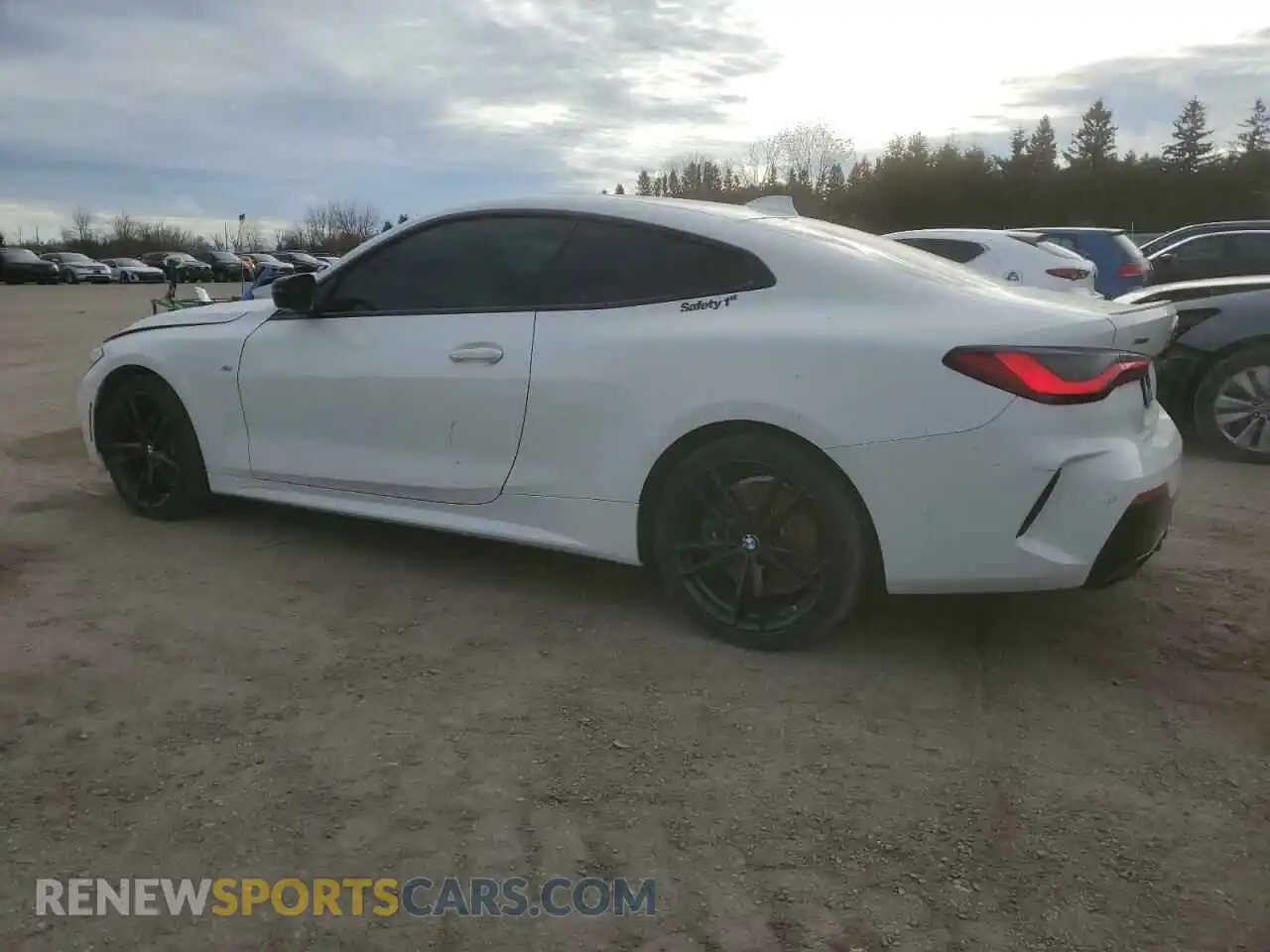 2 Photograph of a damaged car WBA13AR05MCG96010 BMW M4 2021