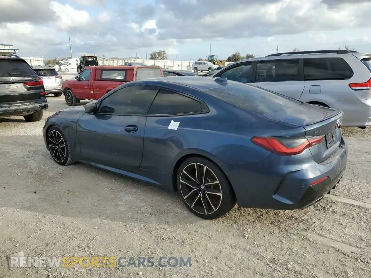 2 Photograph of a damaged car WBA13AR08MCF85208 BMW M4 2021