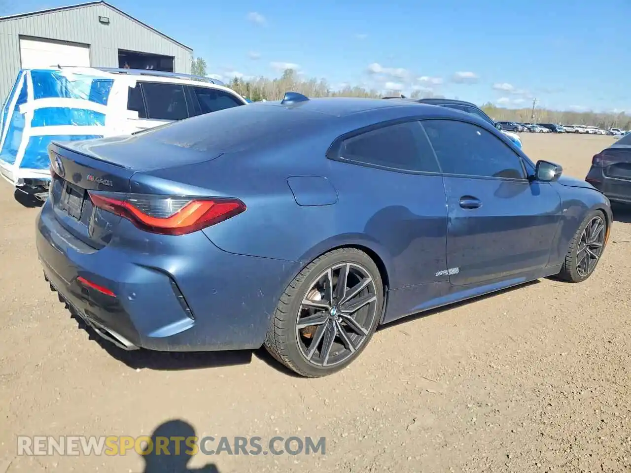 3 Photograph of a damaged car WBA13AR08MCF98010 BMW M4 2021
