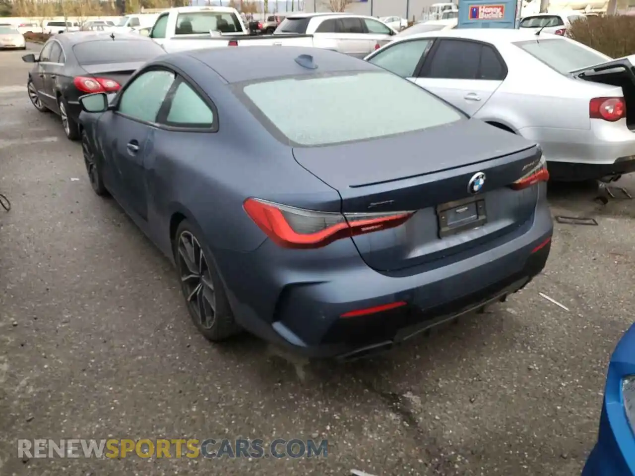 3 Photograph of a damaged car WBA13AR09MCF78350 BMW M4 2021