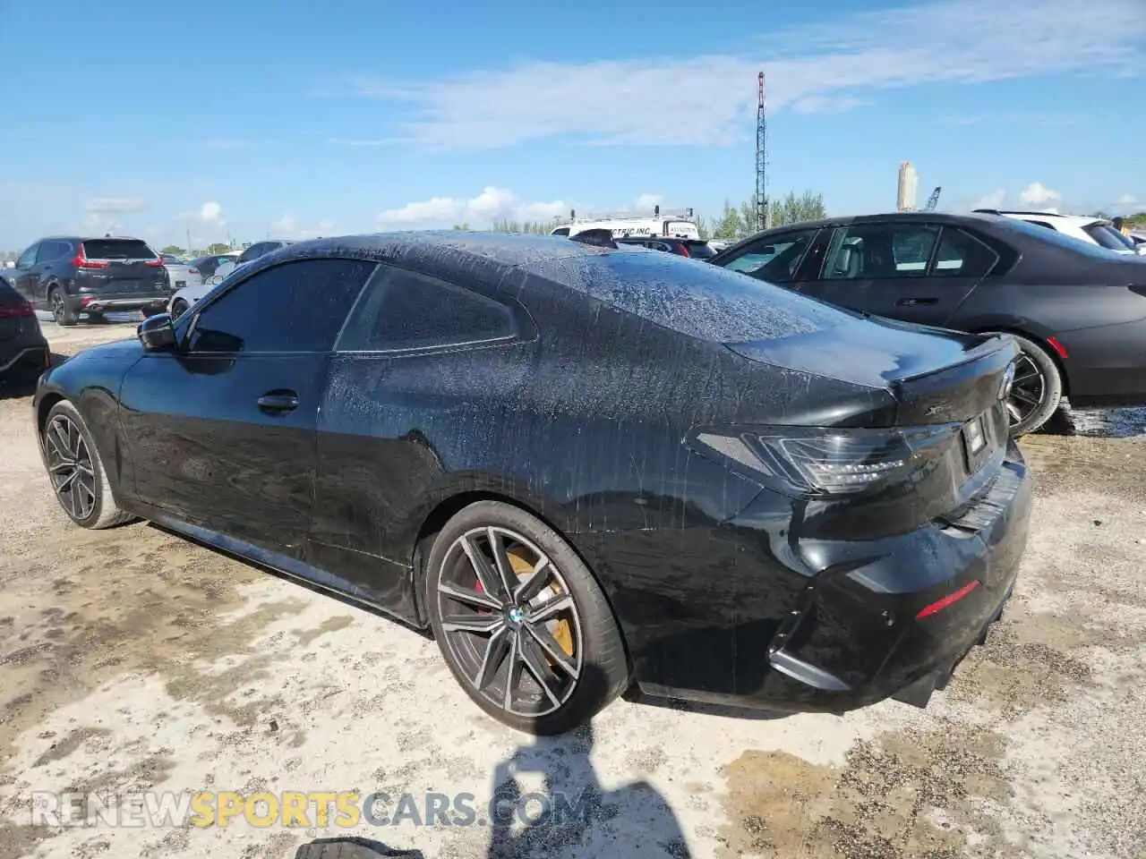 2 Photograph of a damaged car WBA13AR0XMCG95967 BMW M4 2021