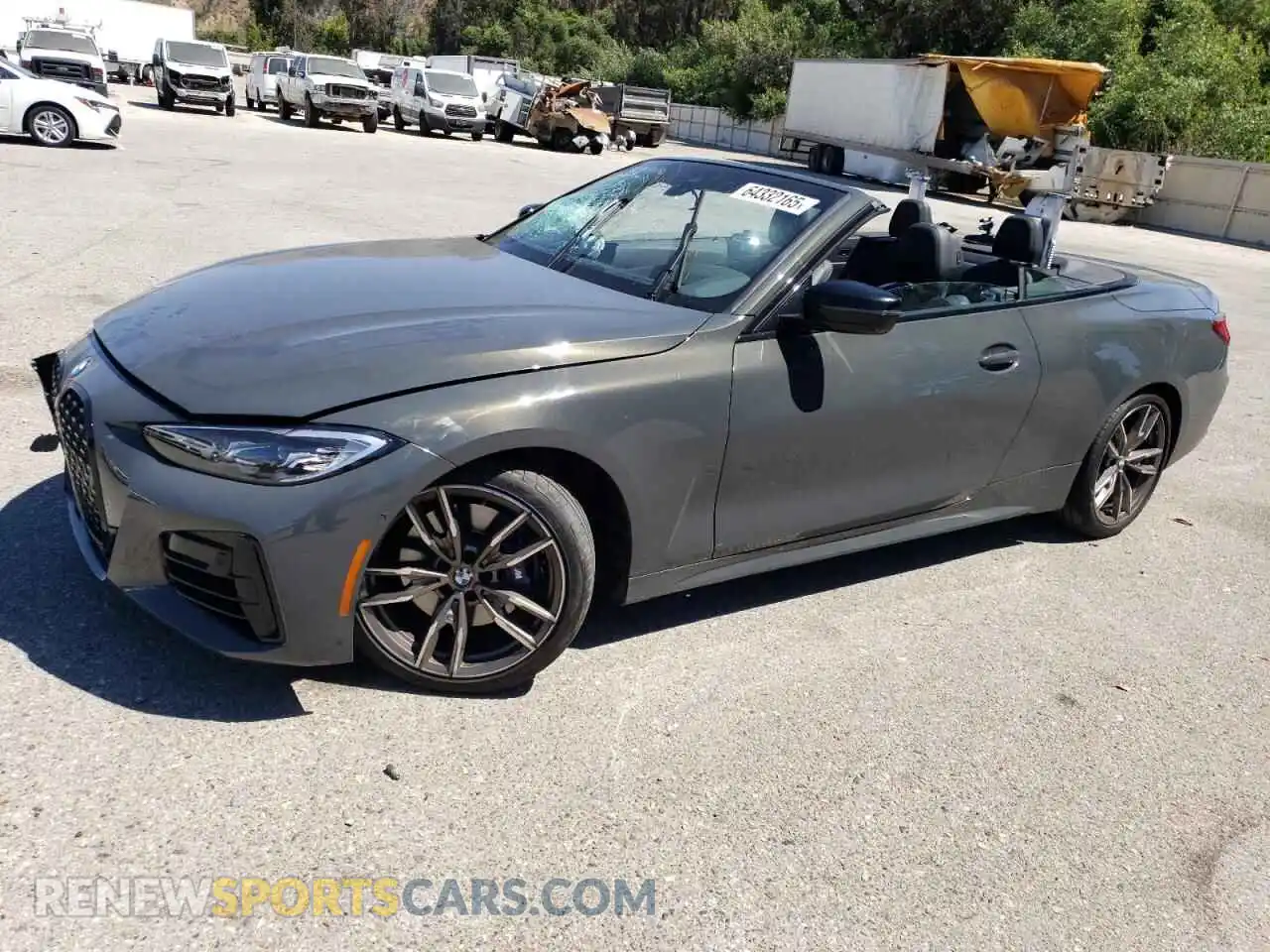 1 Photograph of a damaged car WBA53AT00MCG89637 BMW M4 2021
