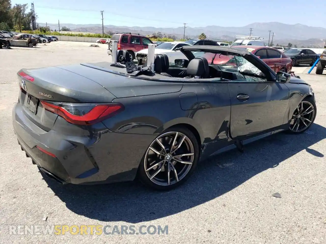 3 Photograph of a damaged car WBA53AT00MCG89637 BMW M4 2021