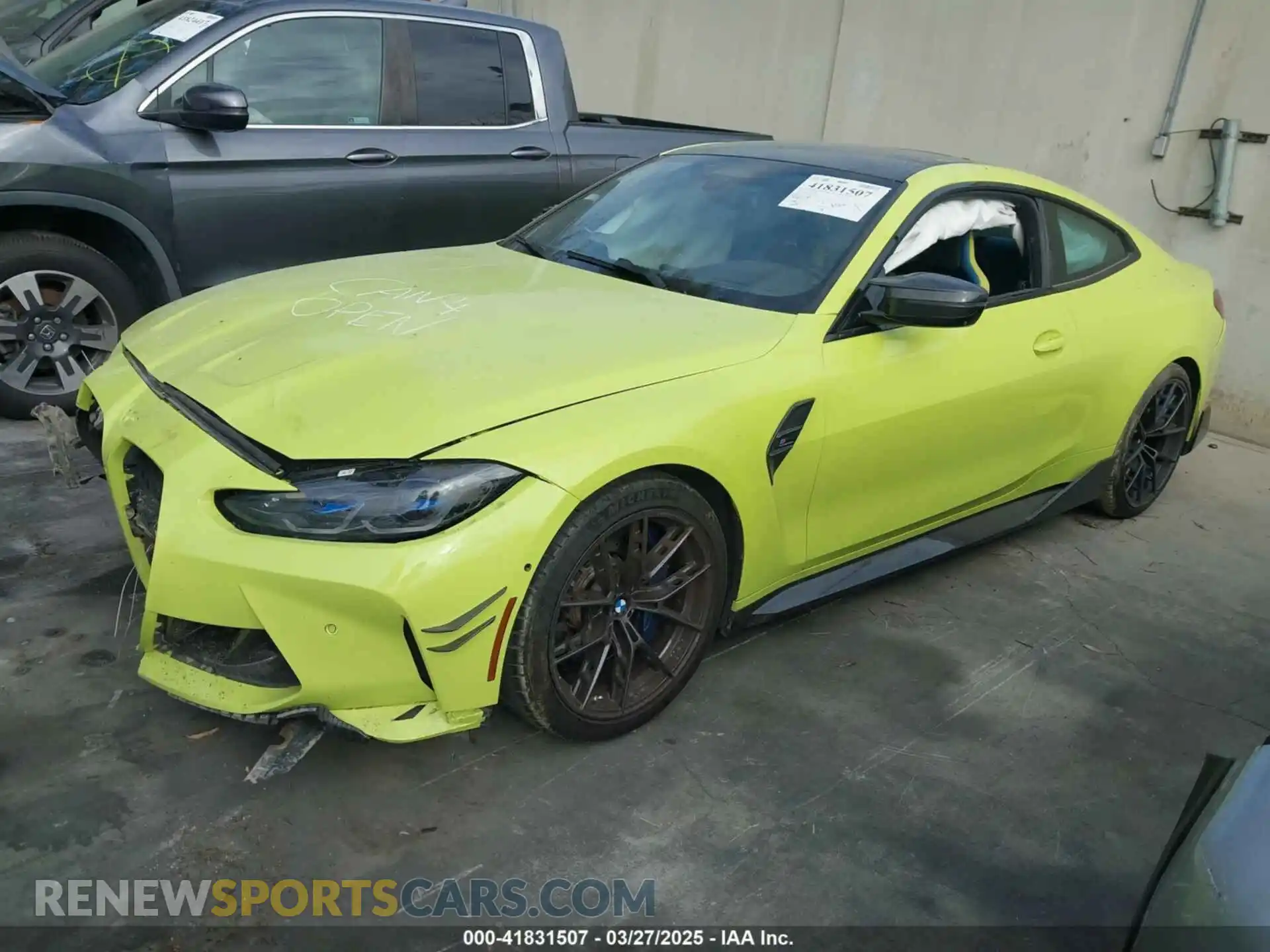 2 Photograph of a damaged car WBS33AZ00MCH53976 BMW M4 2021