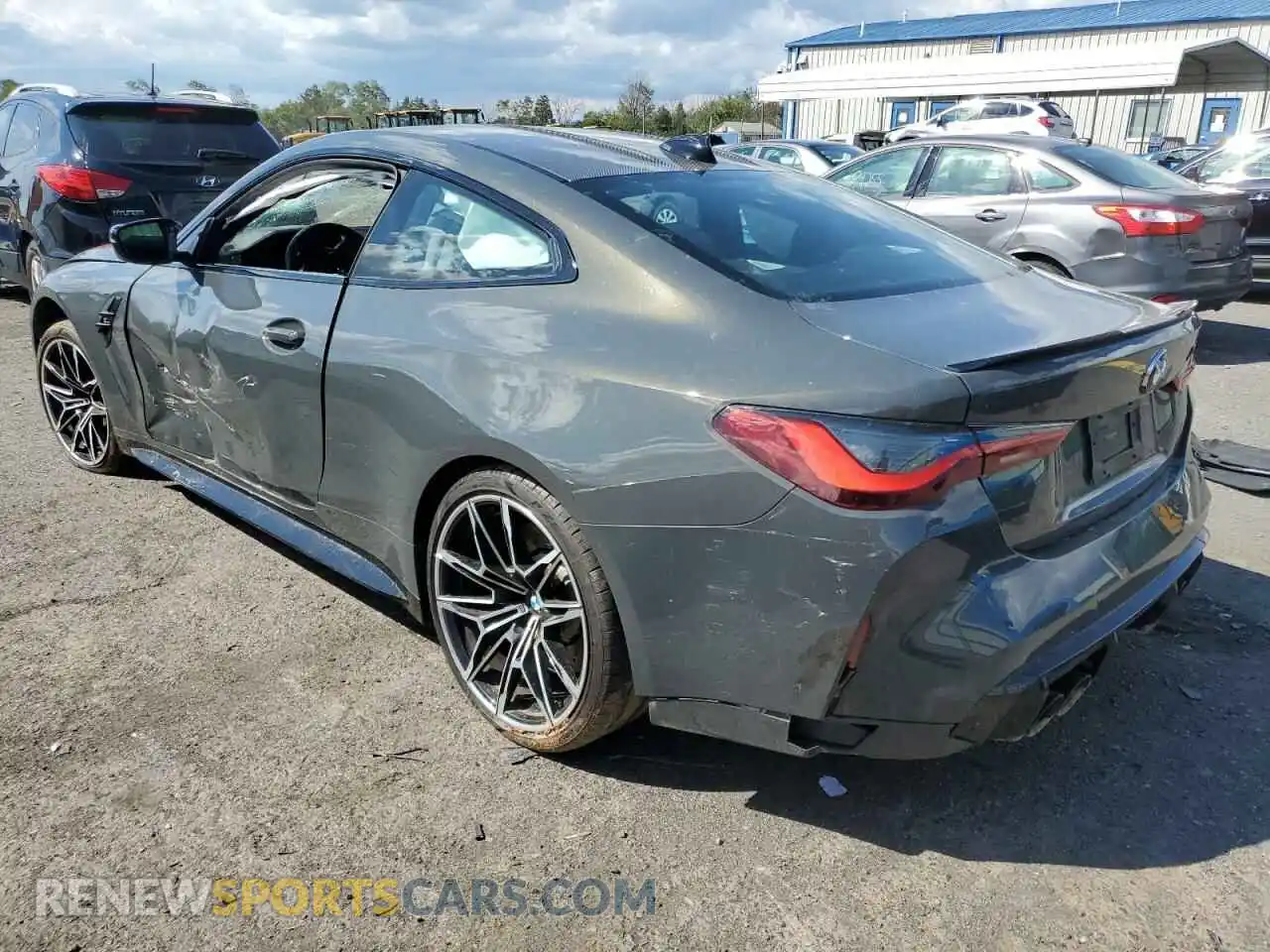 3 Photograph of a damaged car WBS33AZ01MCH03670 BMW M4 2021