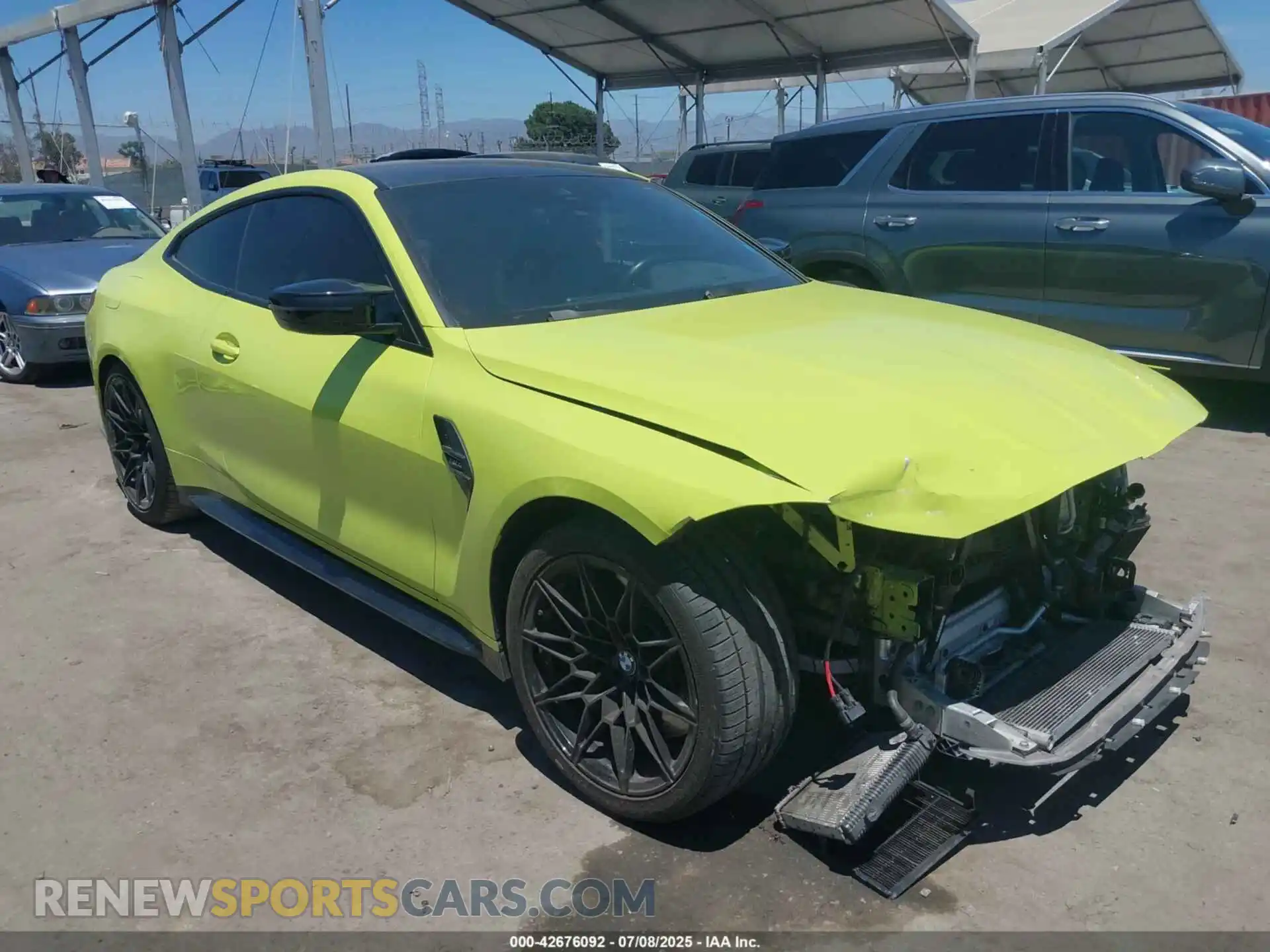 1 Photograph of a damaged car WBS53AZ01MCG37064 BMW M4 2021