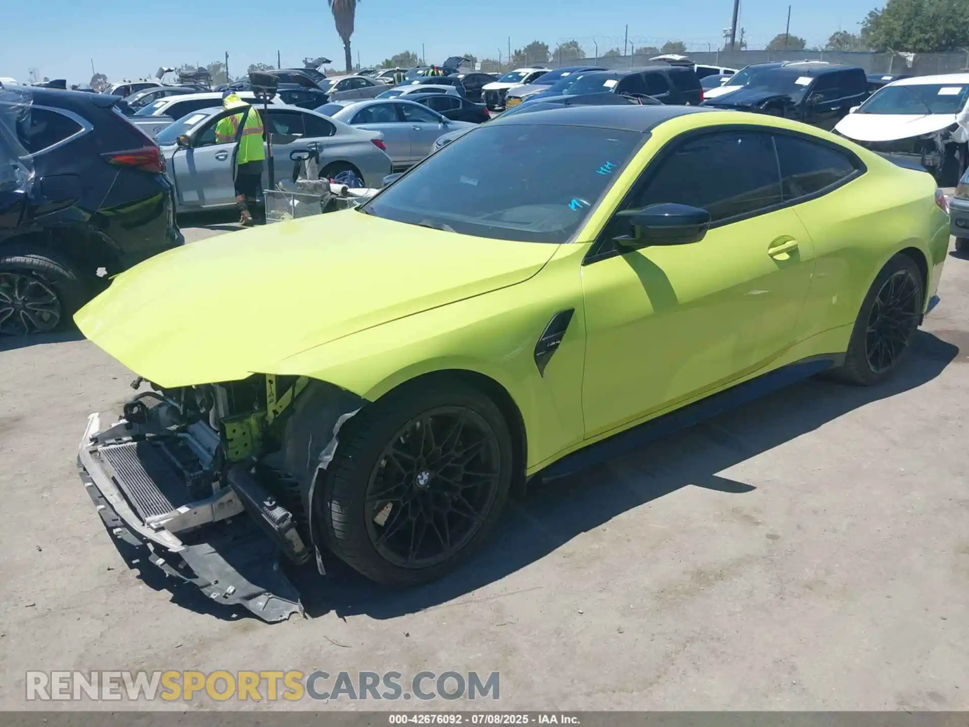 2 Photograph of a damaged car WBS53AZ01MCG37064 BMW M4 2021