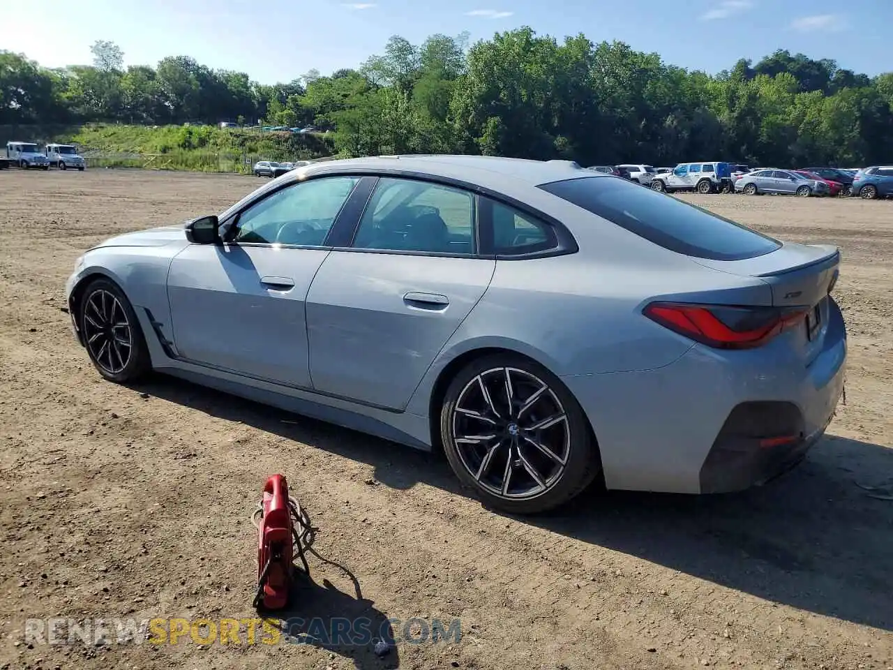 2 Photograph of a damaged car WBA13AW08NFN07030 BMW M4 2022