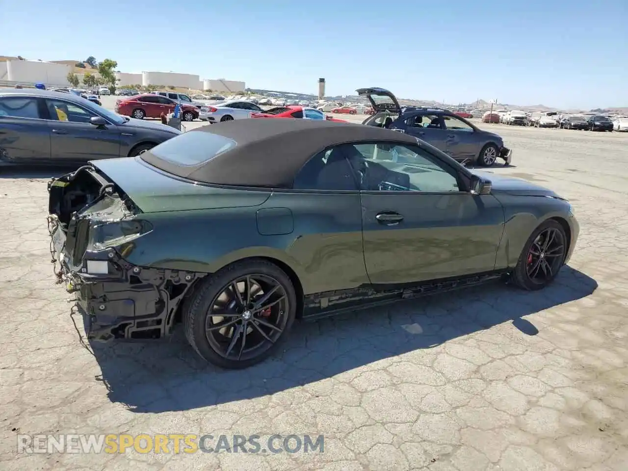 3 Photograph of a damaged car WBA53AT07NCK53253 BMW M4 2022