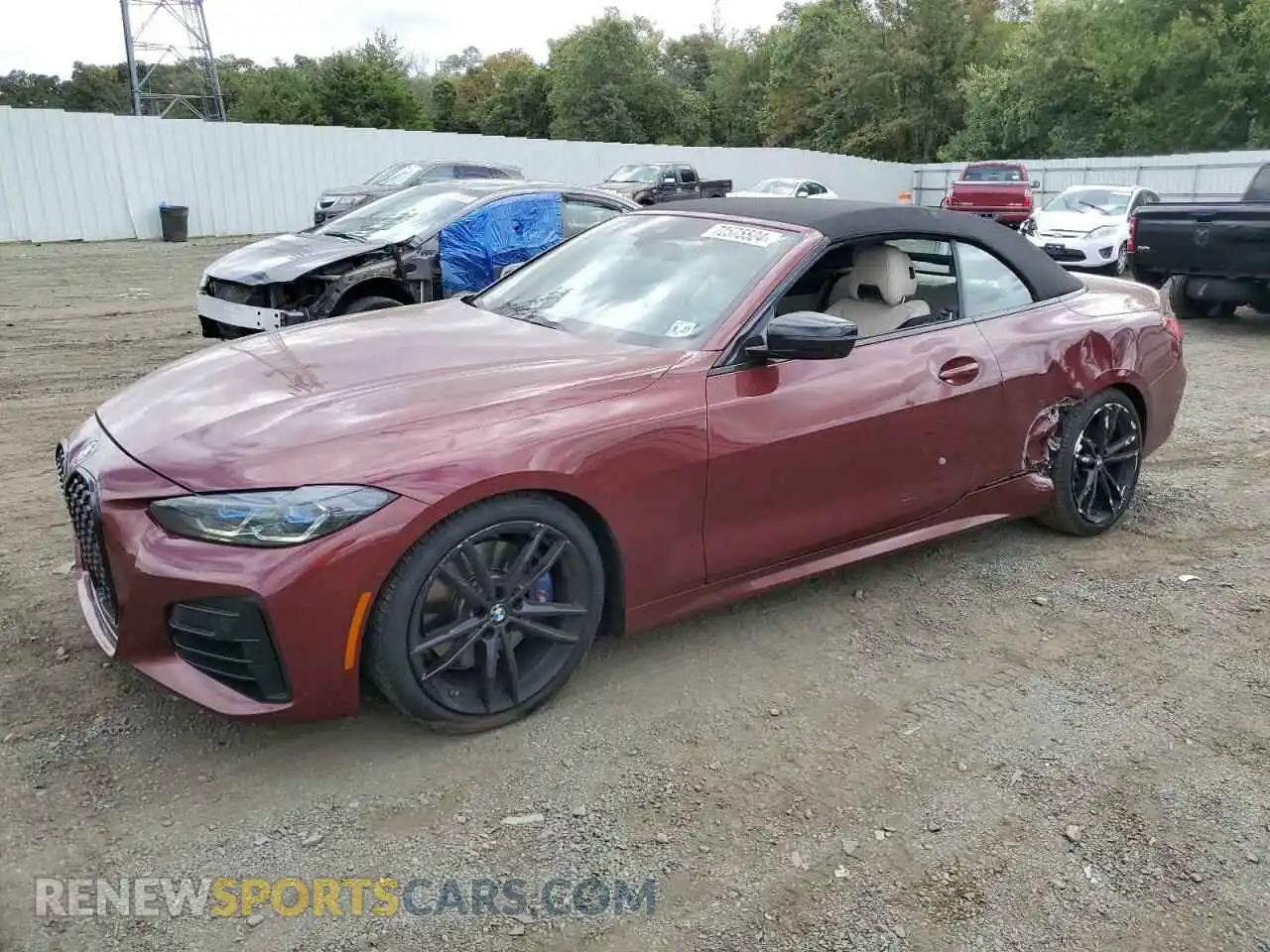 1 Photograph of a damaged car WBA63AT09NCL01453 BMW M4 2022