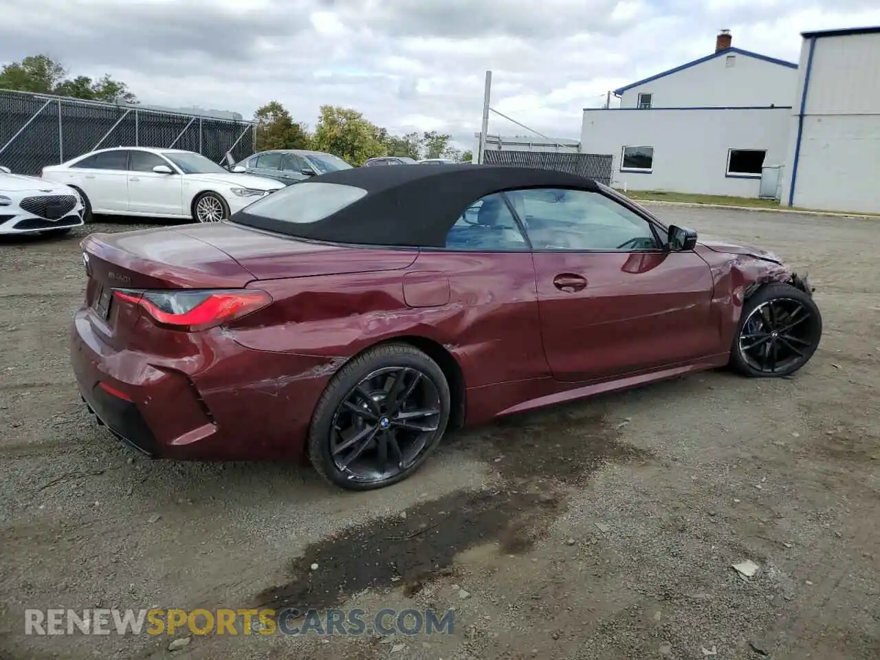 3 Photograph of a damaged car WBA63AT09NCL01453 BMW M4 2022