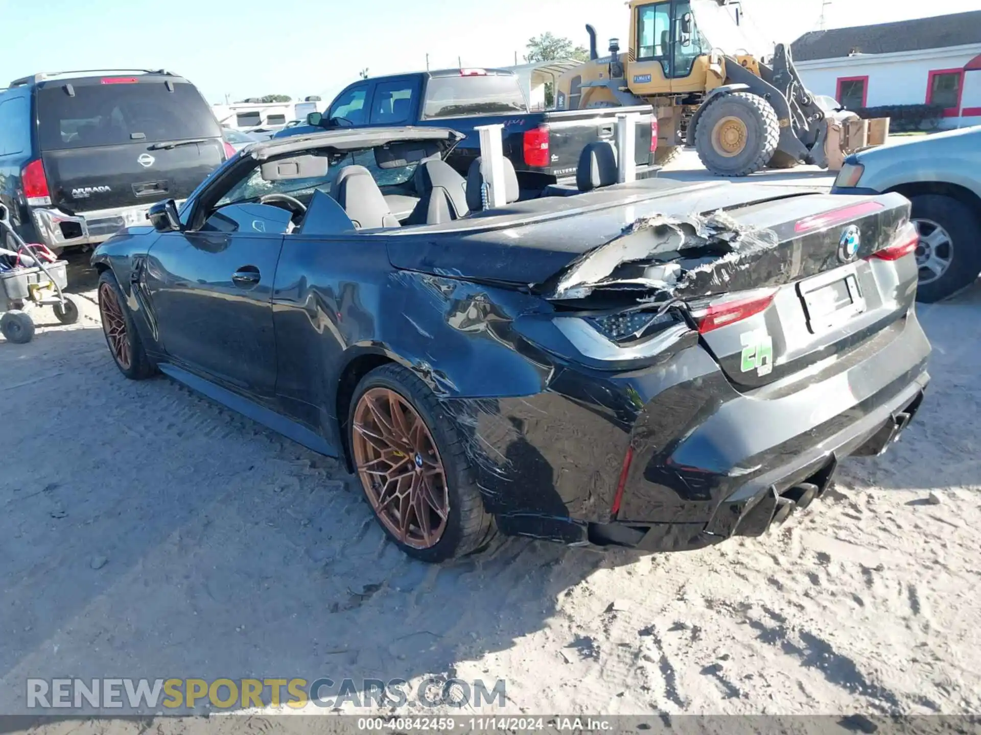 3 Photograph of a damaged car WBS33BA04NCJ13253 BMW M4 2022