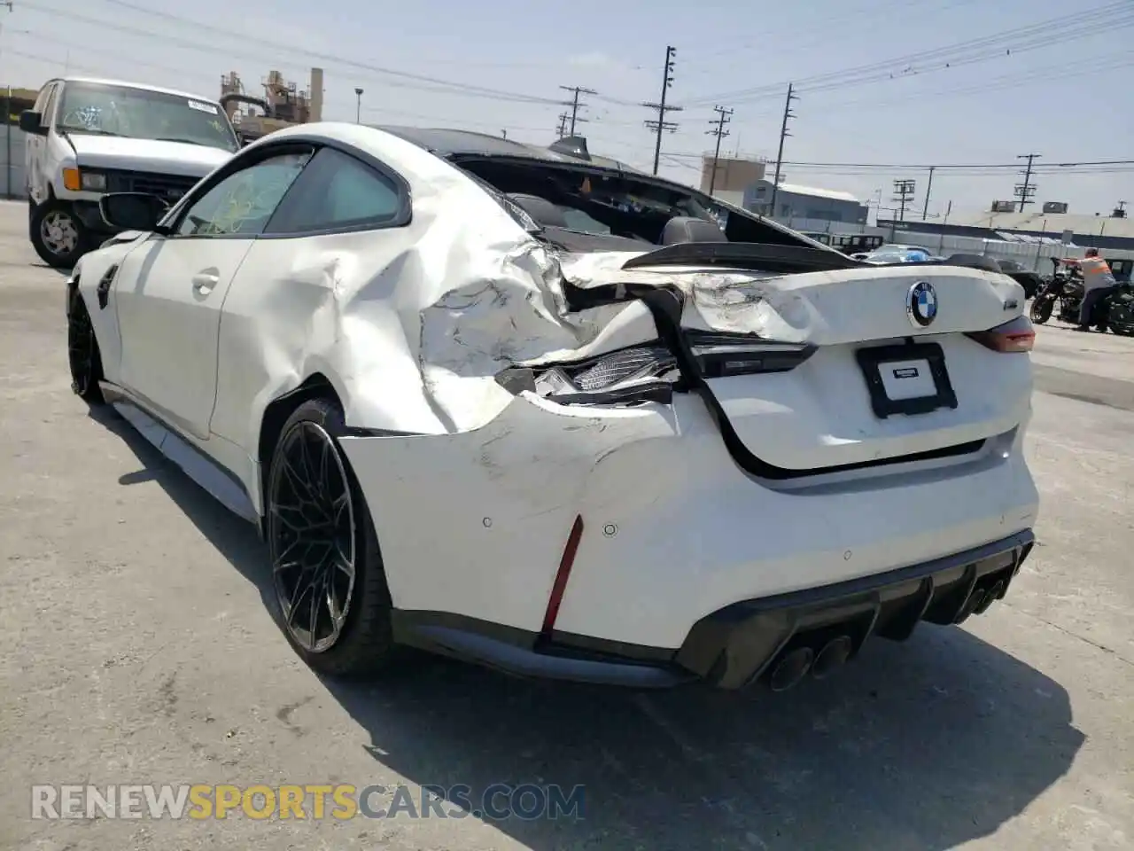 3 Photograph of a damaged car WBS43AZ01NCH78178 BMW M4 2022