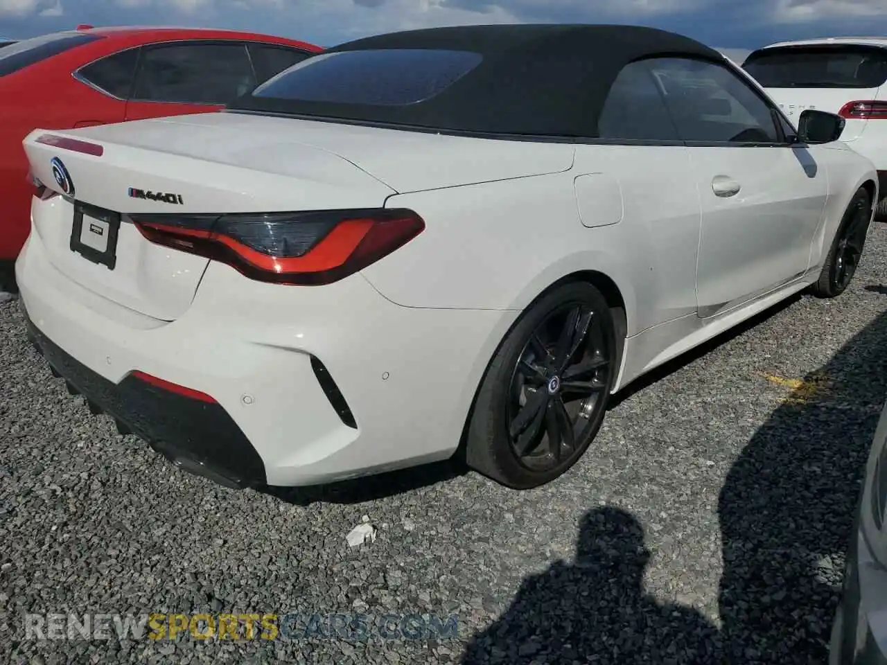 3 Photograph of a damaged car WBA53AT01PCL61211 BMW M4 2023