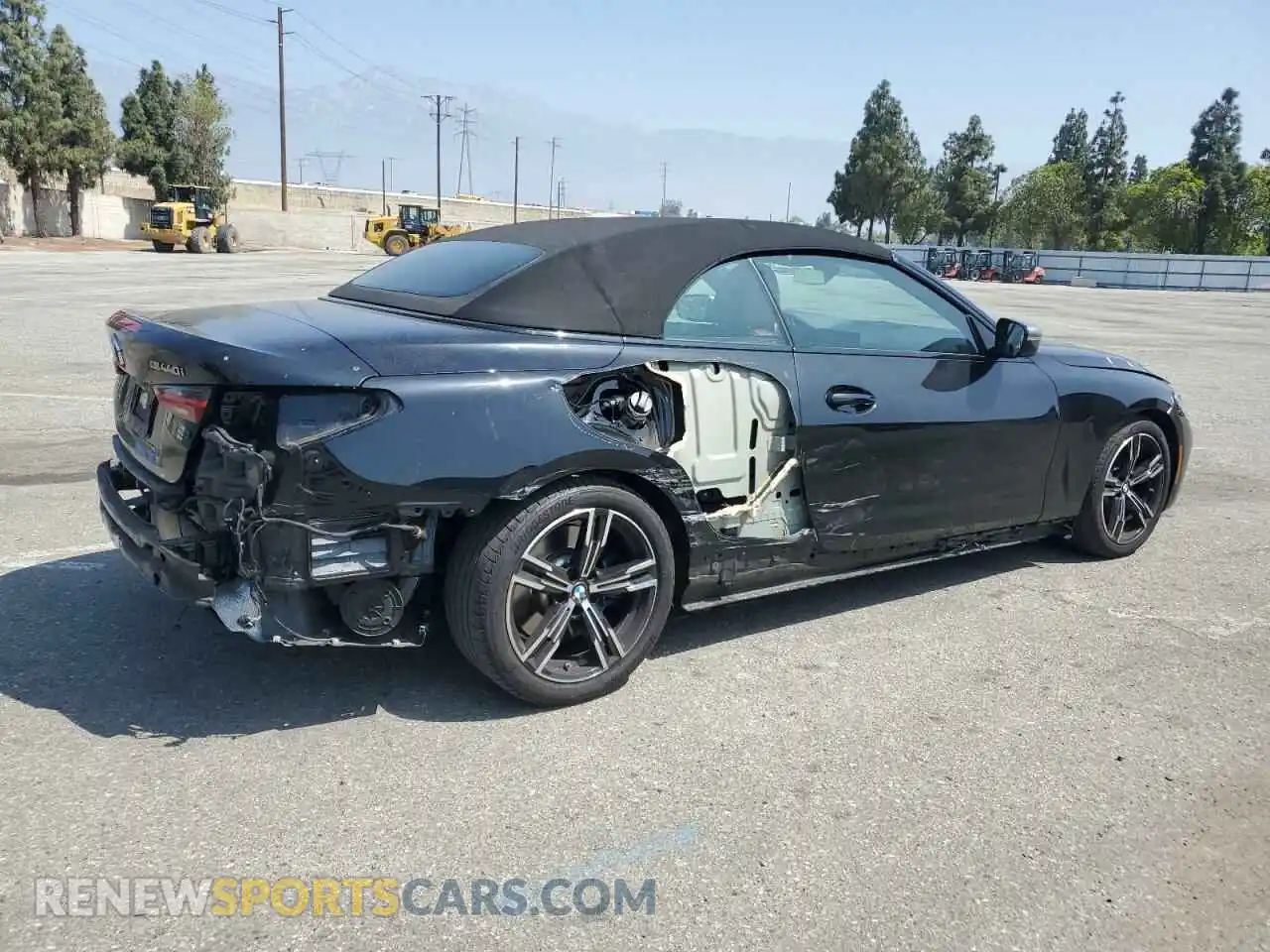 3 Photograph of a damaged car WBA53AT07PCL58393 BMW M4 2023