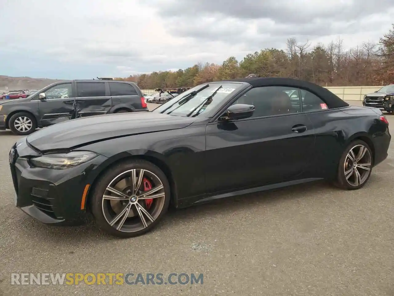 1 Photograph of a damaged car WBA63AT06PCL22490 BMW M4 2023