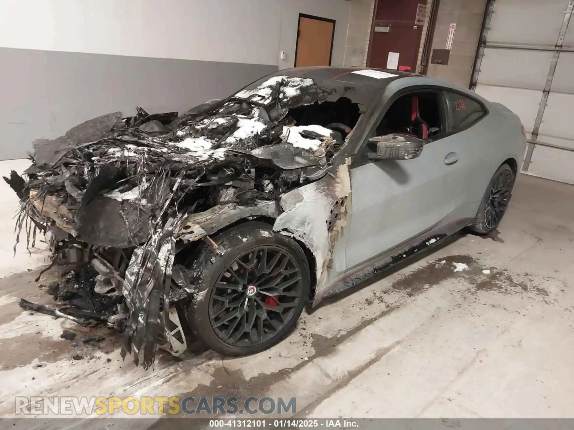 2 Photograph of a damaged car WBS63AZ0XPCL13651 BMW M4 2023