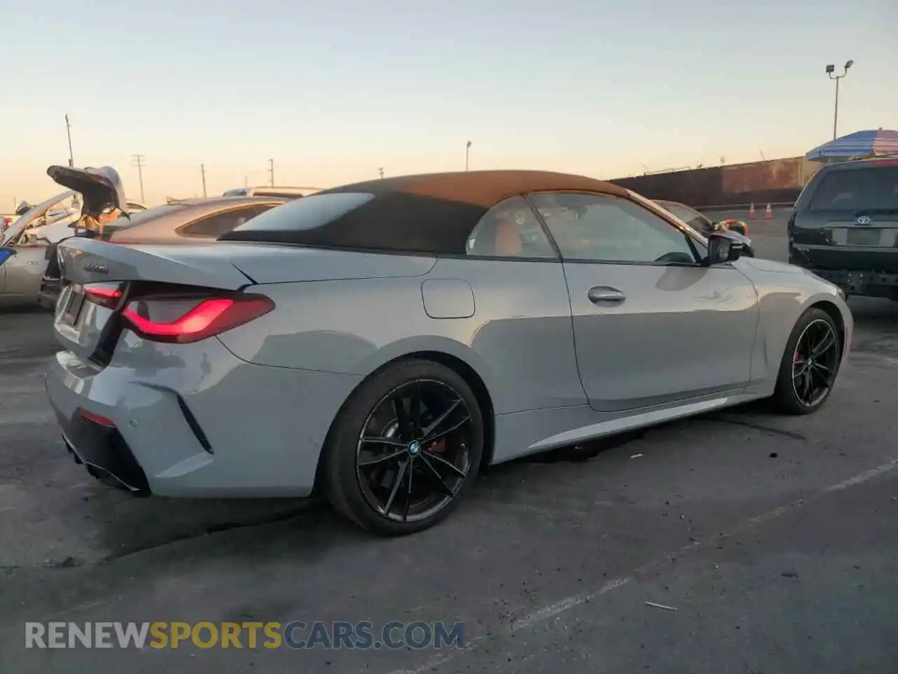 3 Photograph of a damaged car WBA63AT03RCP44025 BMW M4 2024