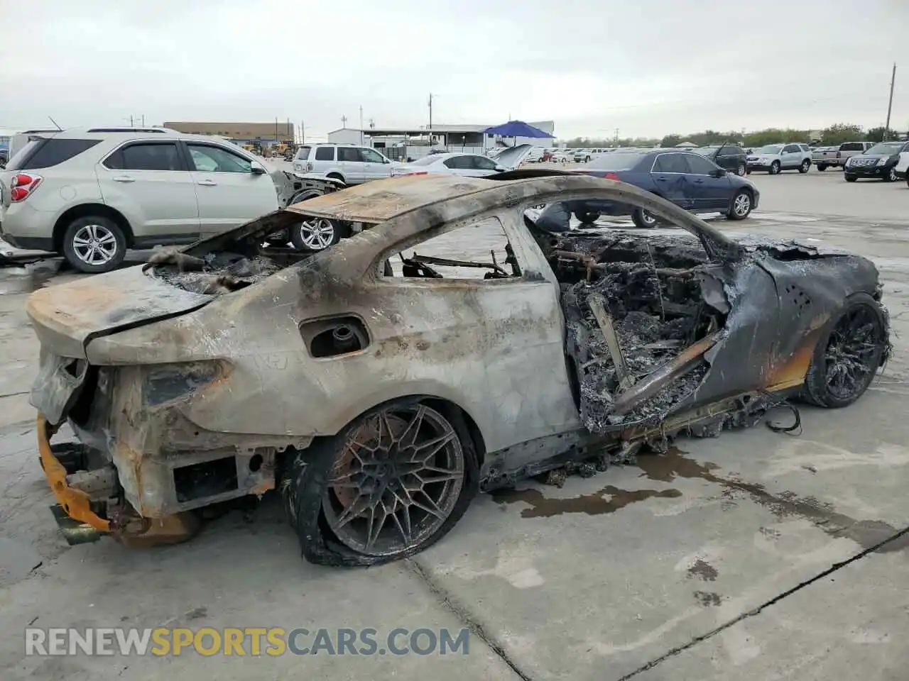 3 Photograph of a damaged car WBS53AZ02RCP63857 BMW M4 2024