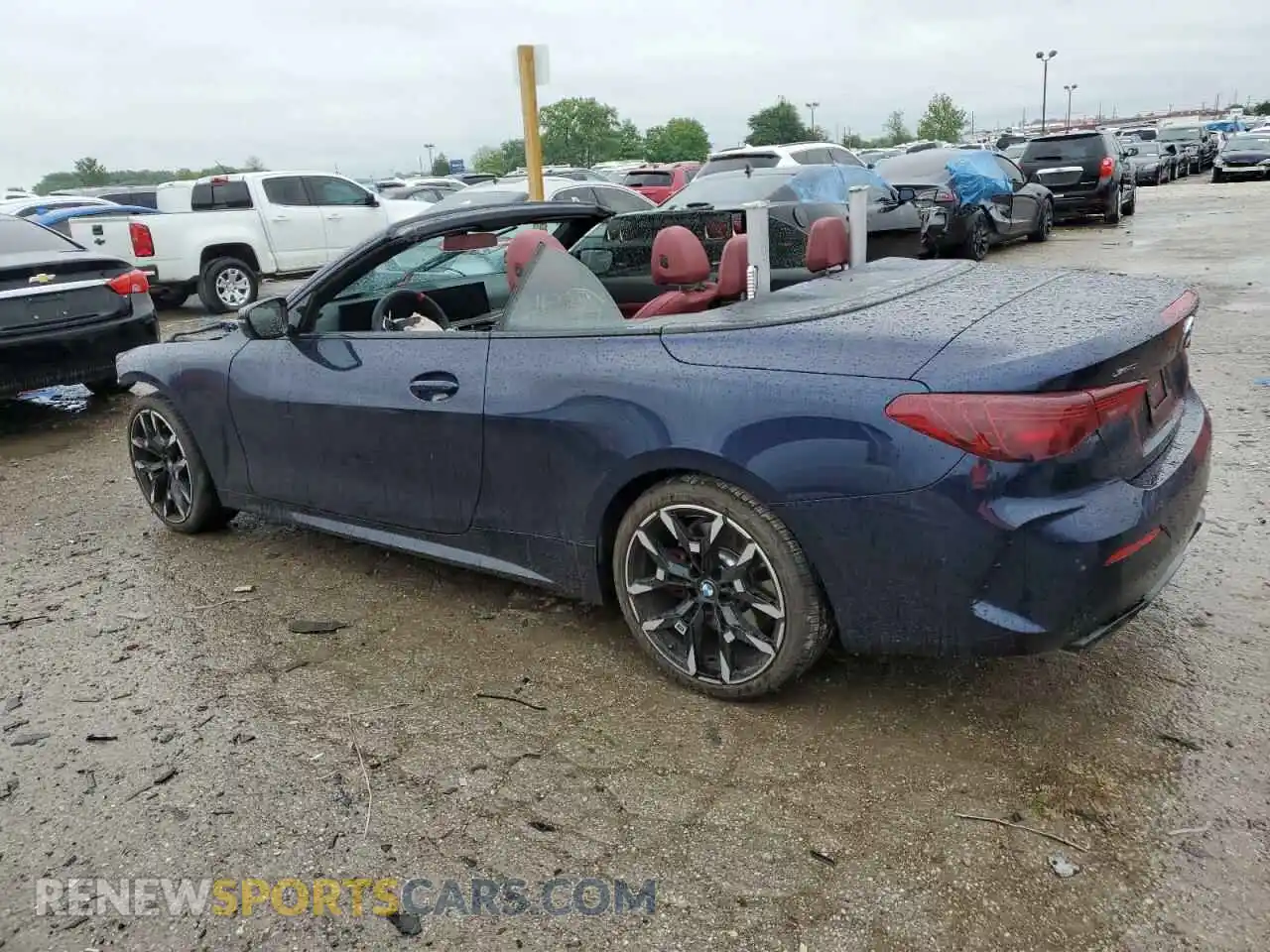 2 Photograph of a damaged car WBA73DB02SCS92162 BMW M4 2025