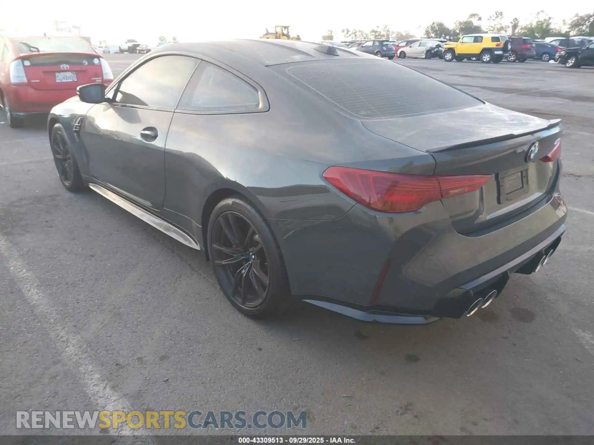 3 Photograph of a damaged car WBS13HK08SCU69516 BMW M4 2025