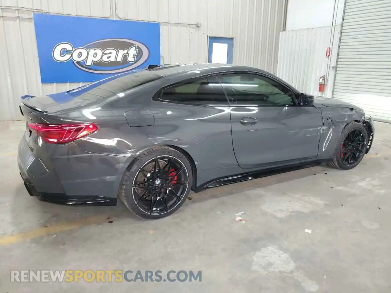 3 Photograph of a damaged car WBS33HK01SCS44279 BMW M4 2025