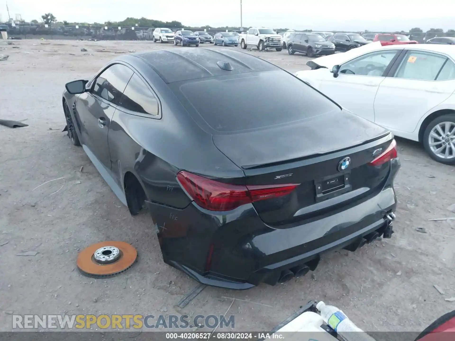 3 Photograph of a damaged car WBS33HK04SCS29873 BMW M4 2025