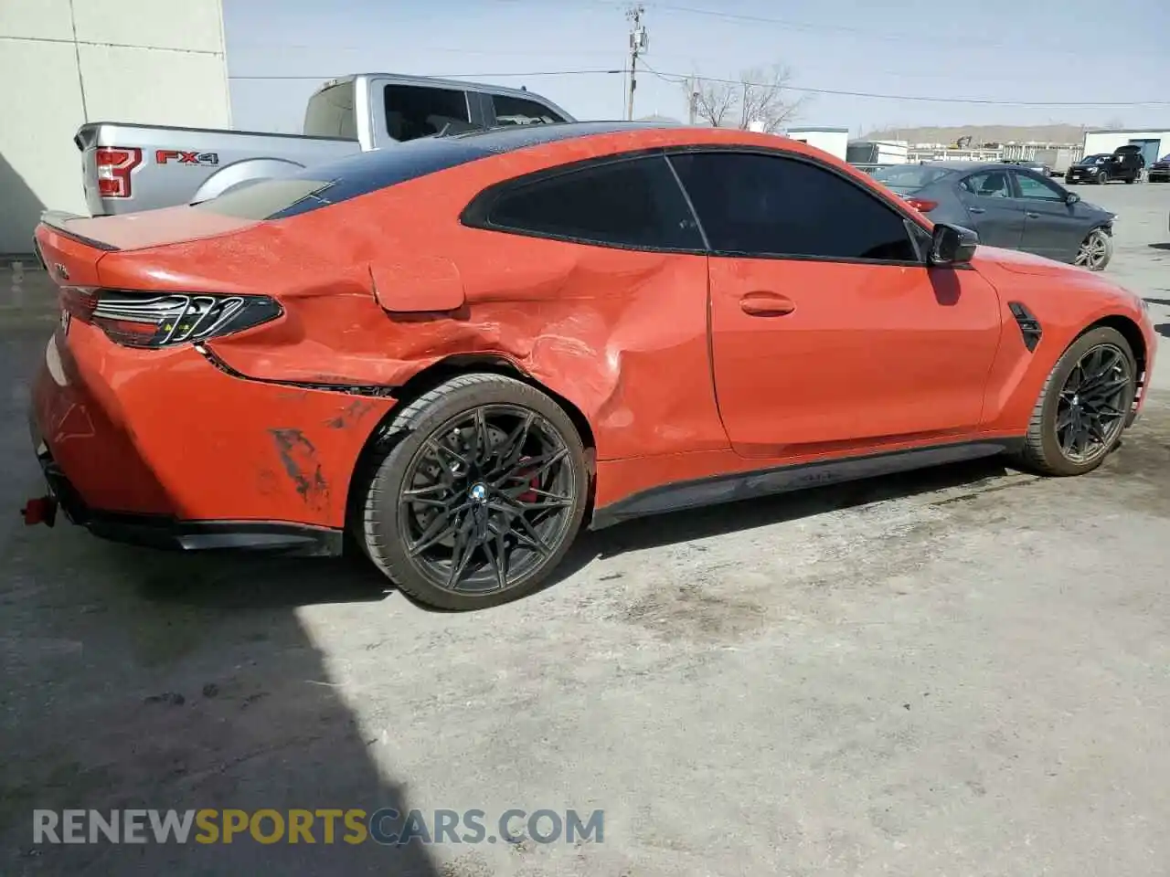3 Photograph of a damaged car WBS33HK05SCU35235 BMW M4 2025