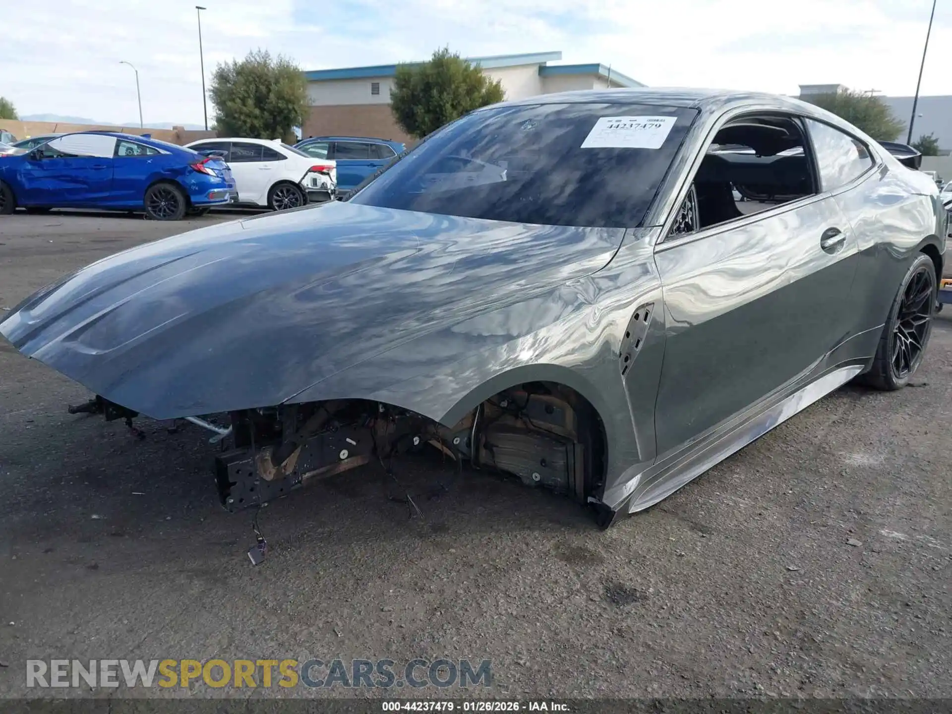 2 Фотография поврежденного автомобиля WBS33HK06SCS16669 BMW M4 2025