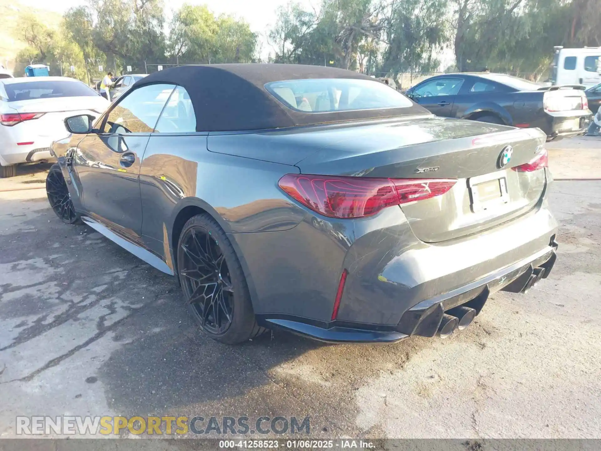 3 Photograph of a damaged car WBS43BA01SCS53664 BMW M4 2025