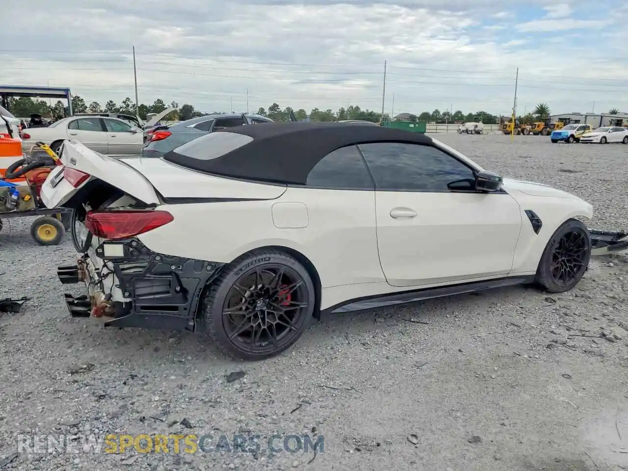 3 Photograph of a damaged car WBS43BA09SCU66197 BMW M4 2025