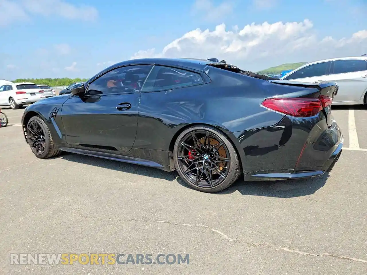2 Photograph of a damaged car WBS33HK09TCX32459 BMW M4 2026