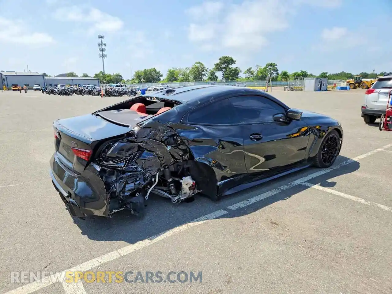 3 Photograph of a damaged car WBS33HK09TCX32459 BMW M4 2026