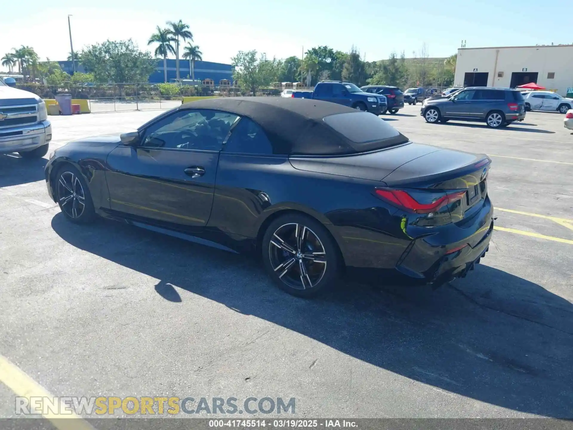 3 Photograph of a damaged car WBA53AT08PCL58435 BMW M440I 2023