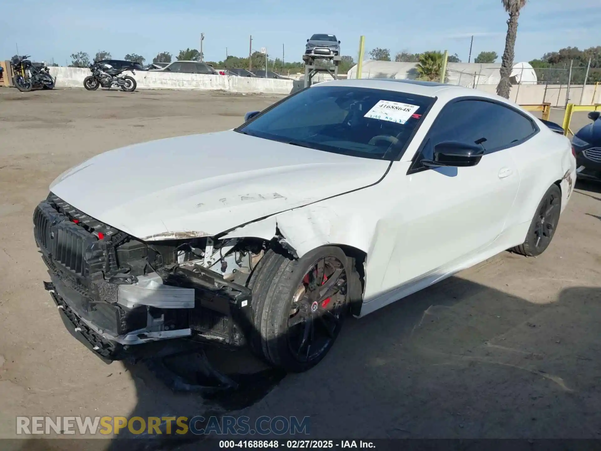 2 Photograph of a damaged car WBA83AP0XRCN55018 BMW M440I 2024