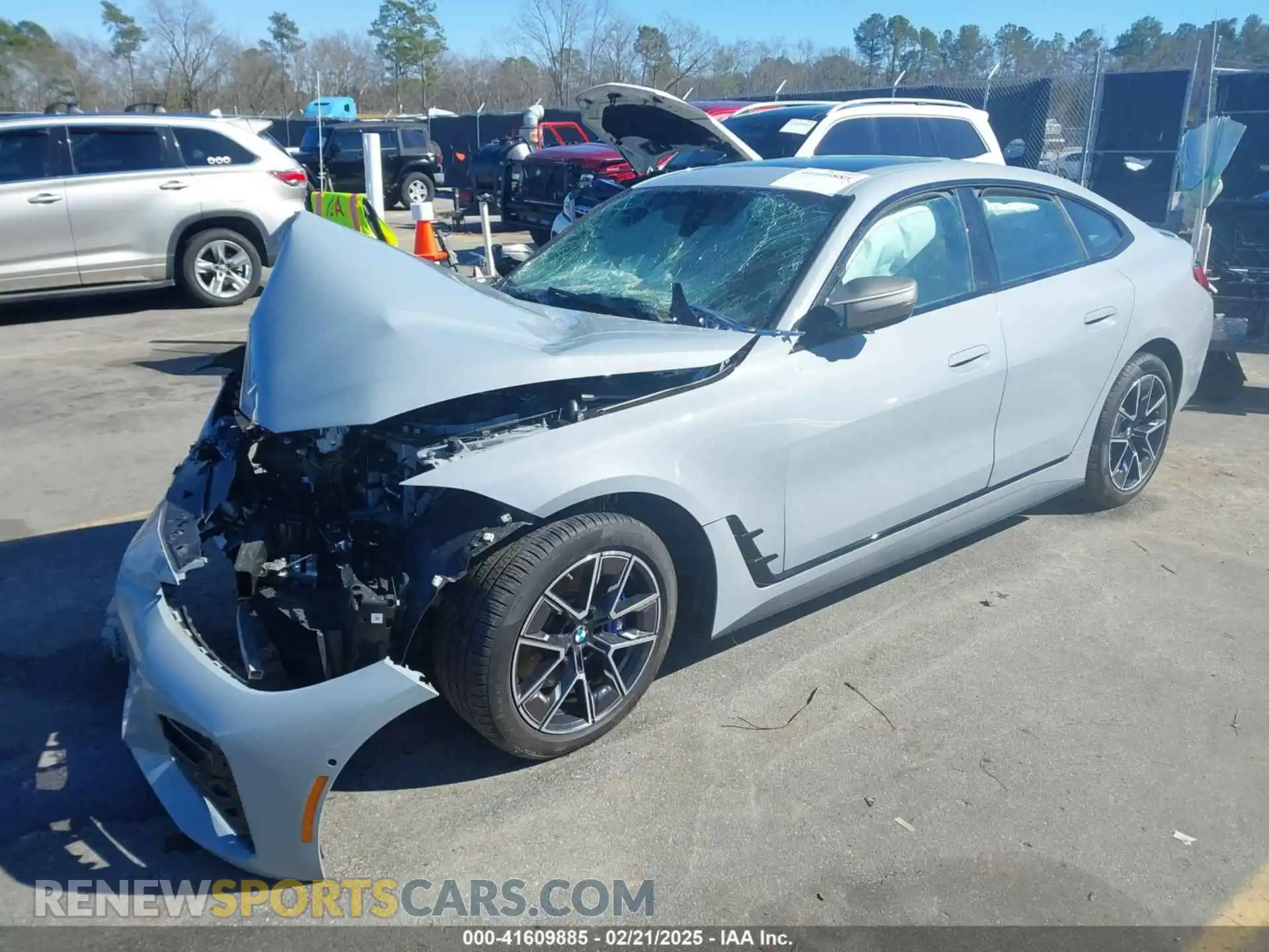 2 fotografías del automóvil dañado WBA13AW09RFS58470 BMW M440I GRAN COUPE 2024