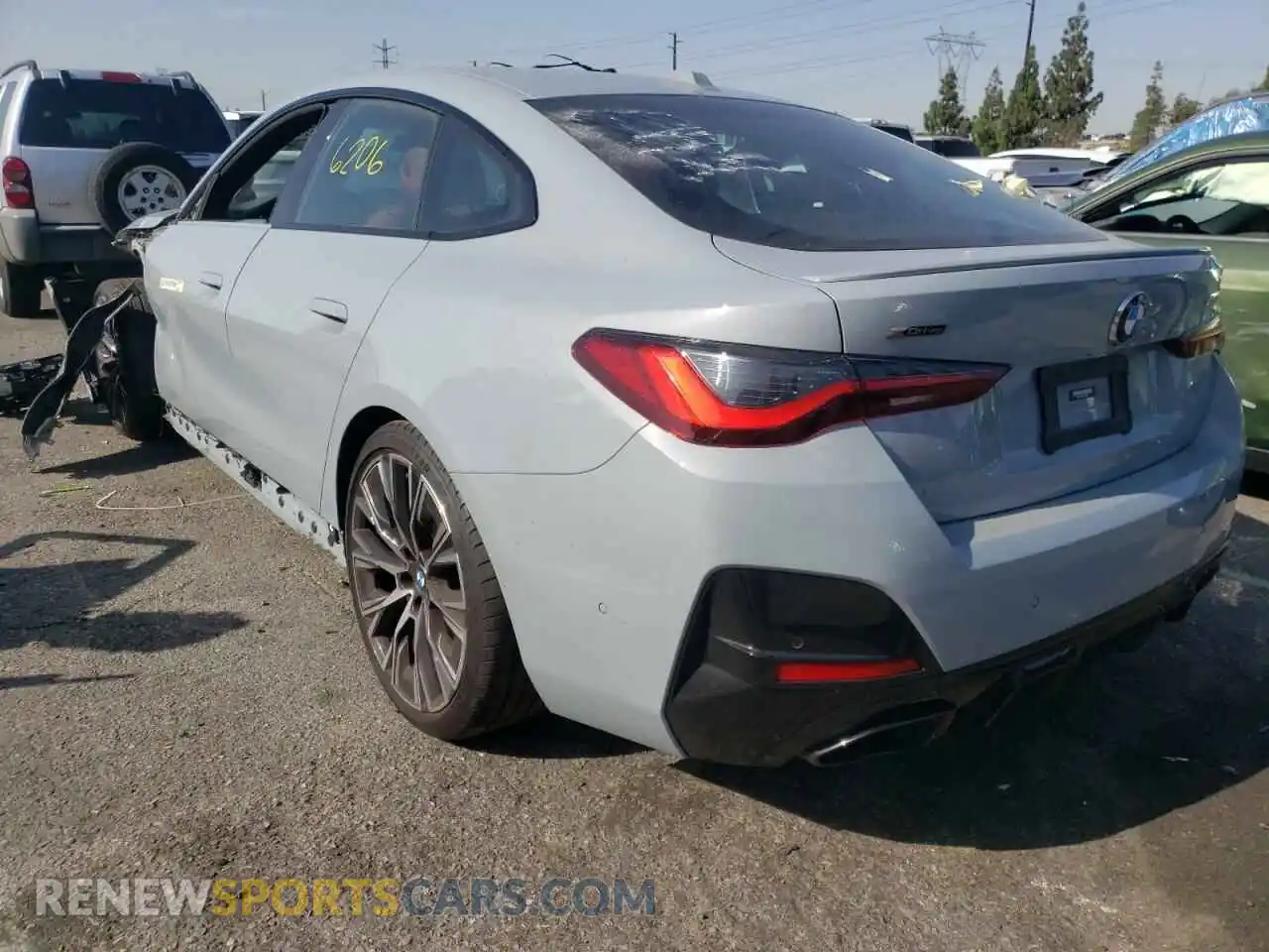 3 Photograph of a damaged car WBA13AW01NFL97504 BMW M440XI GRA 2022