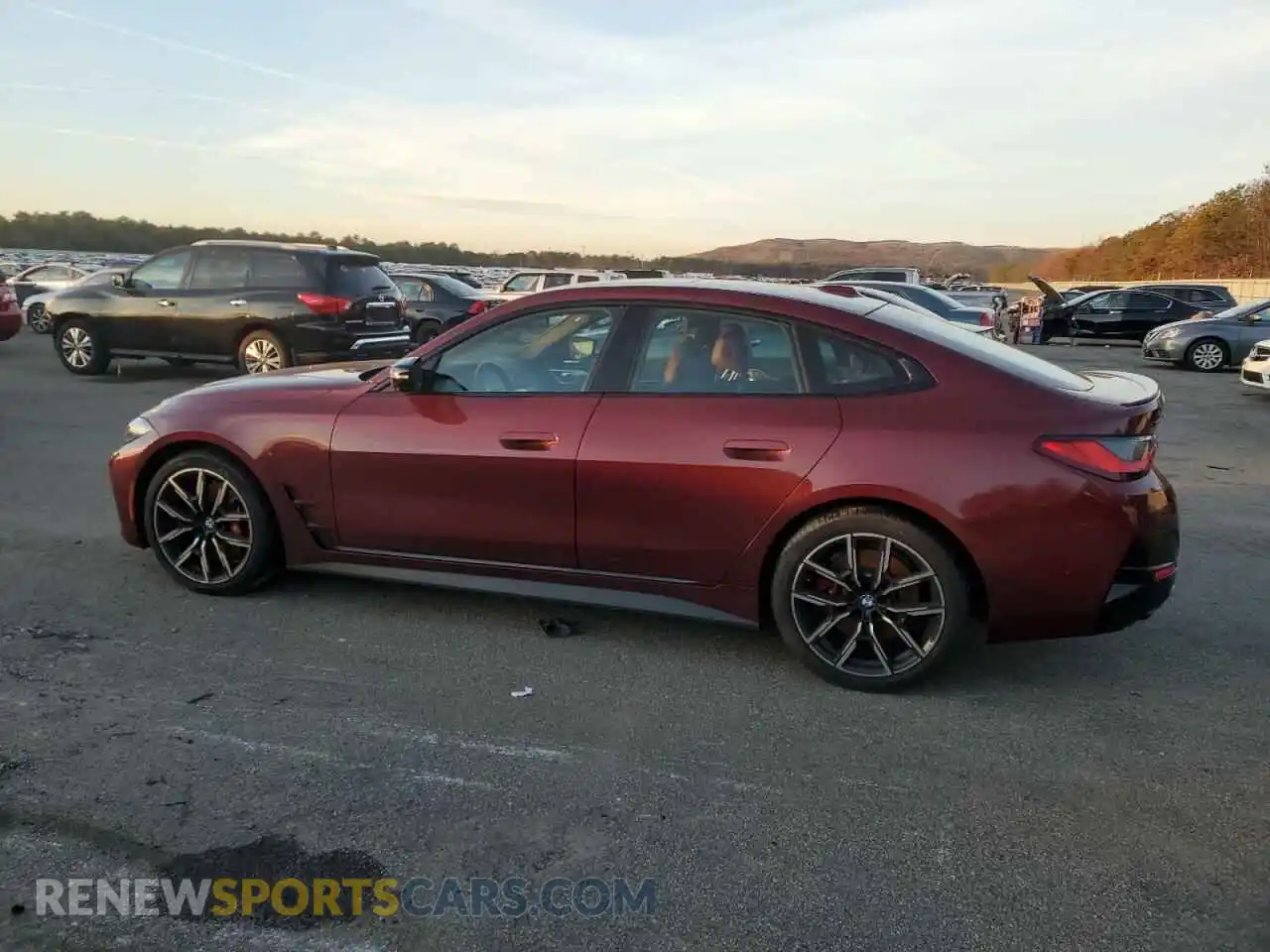 2 Photograph of a damaged car WBA13AW01NFM58124 BMW M440XI GRA 2022