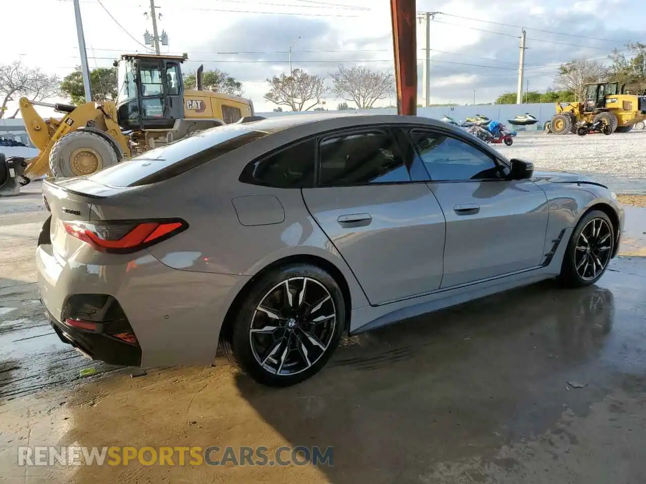 3 Photograph of a damaged car WBA13AW06NFM38130 BMW M440XI GRA 2022
