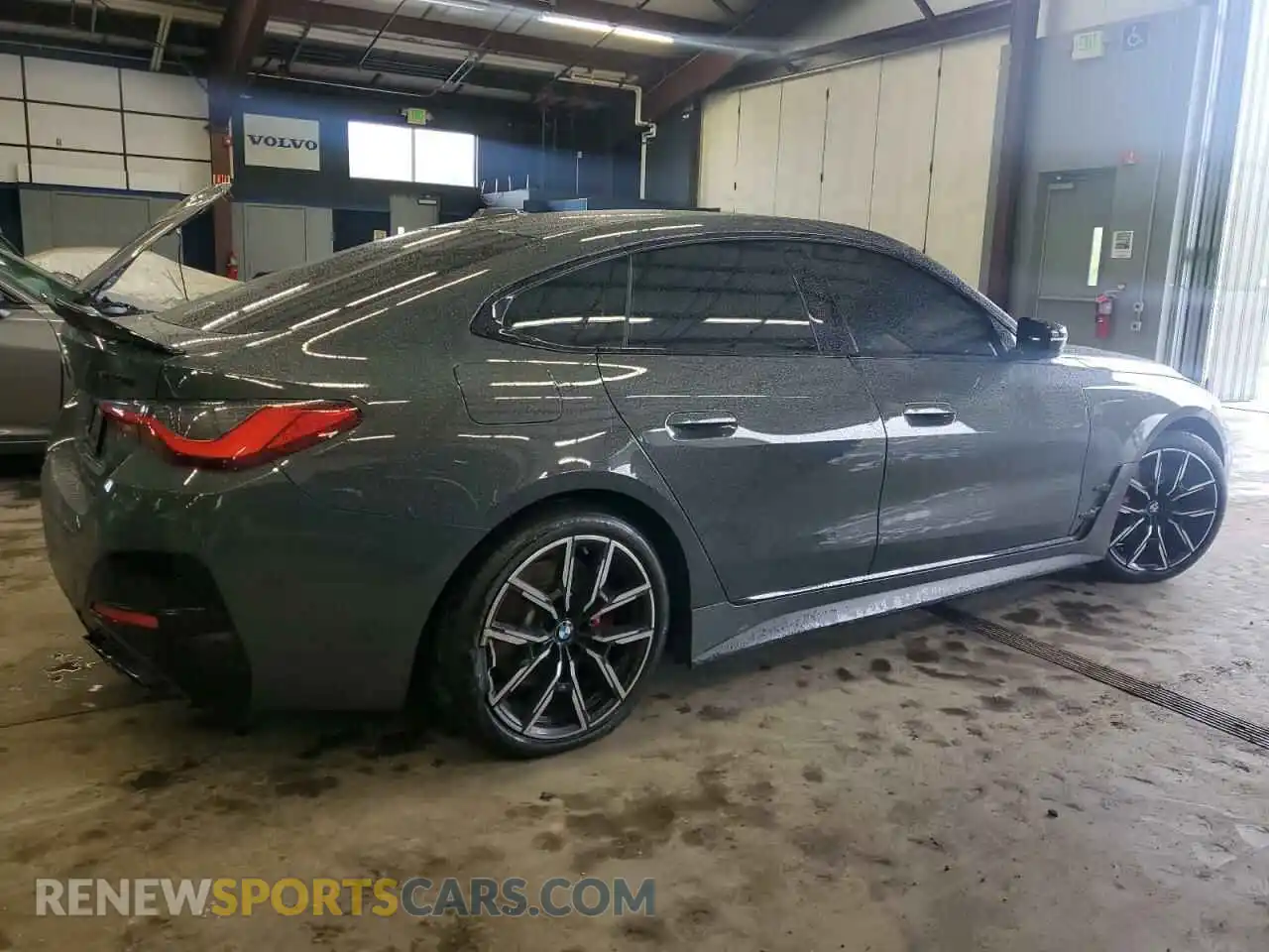 3 Photograph of a damaged car WBA13AW07NFN13384 BMW M440XI GRA 2022