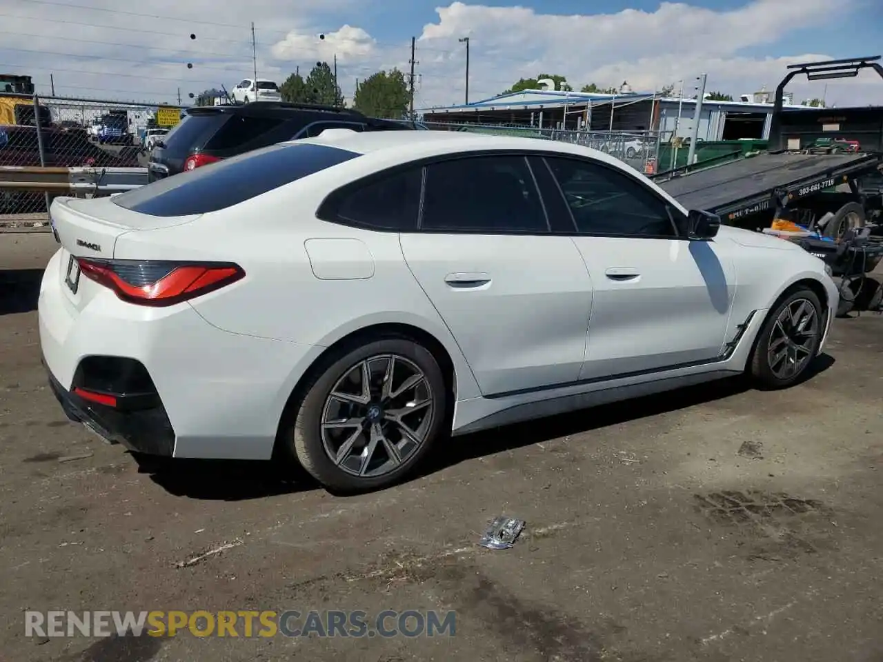 3 Photograph of a damaged car WBA13AW09NFM18177 BMW M440XI GRA 2022