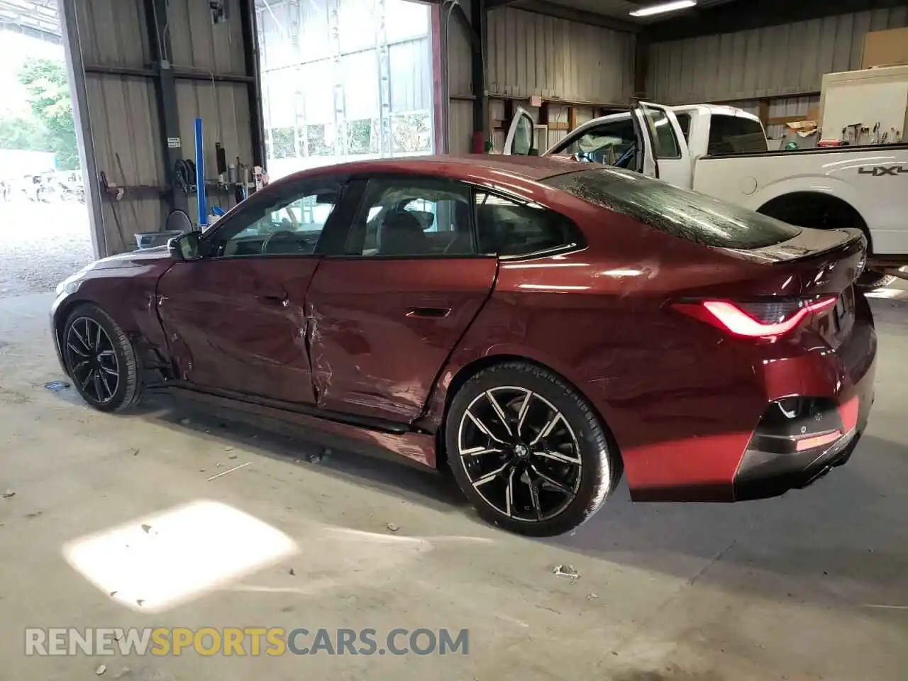 2 Photograph of a damaged car WBA13AW07RFR15721 BMW M440XI GRA 2024