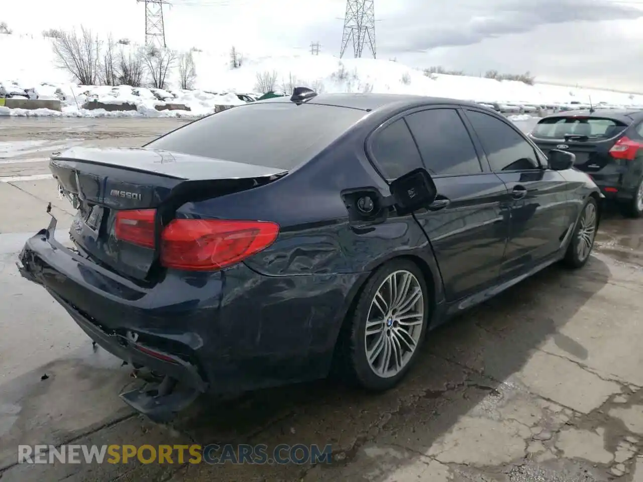 3 Photograph of a damaged car WBAJB9C51KB464039 BMW M5 2019