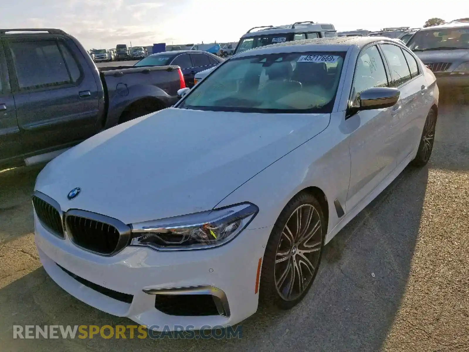 2 Photograph of a damaged car WBAJB9C51KB464235 BMW M5 2019