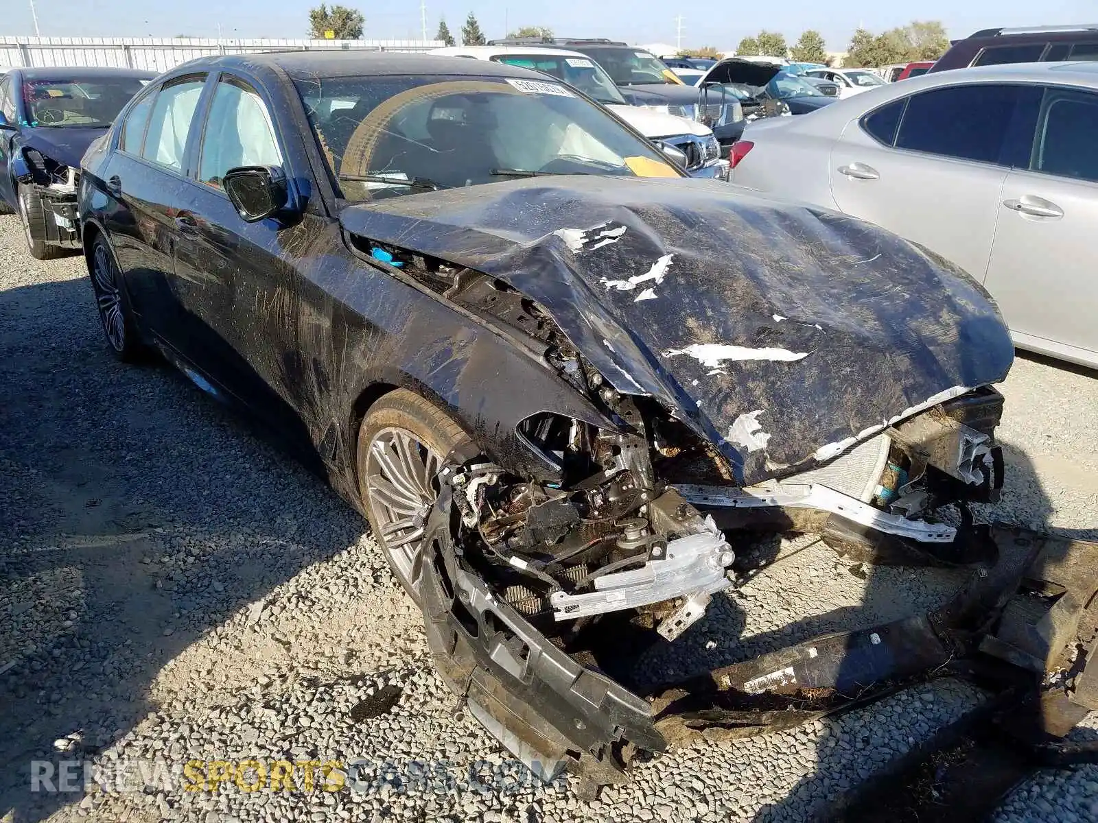 1 Photograph of a damaged car WBAJB9C53KB464771 BMW M5 2019