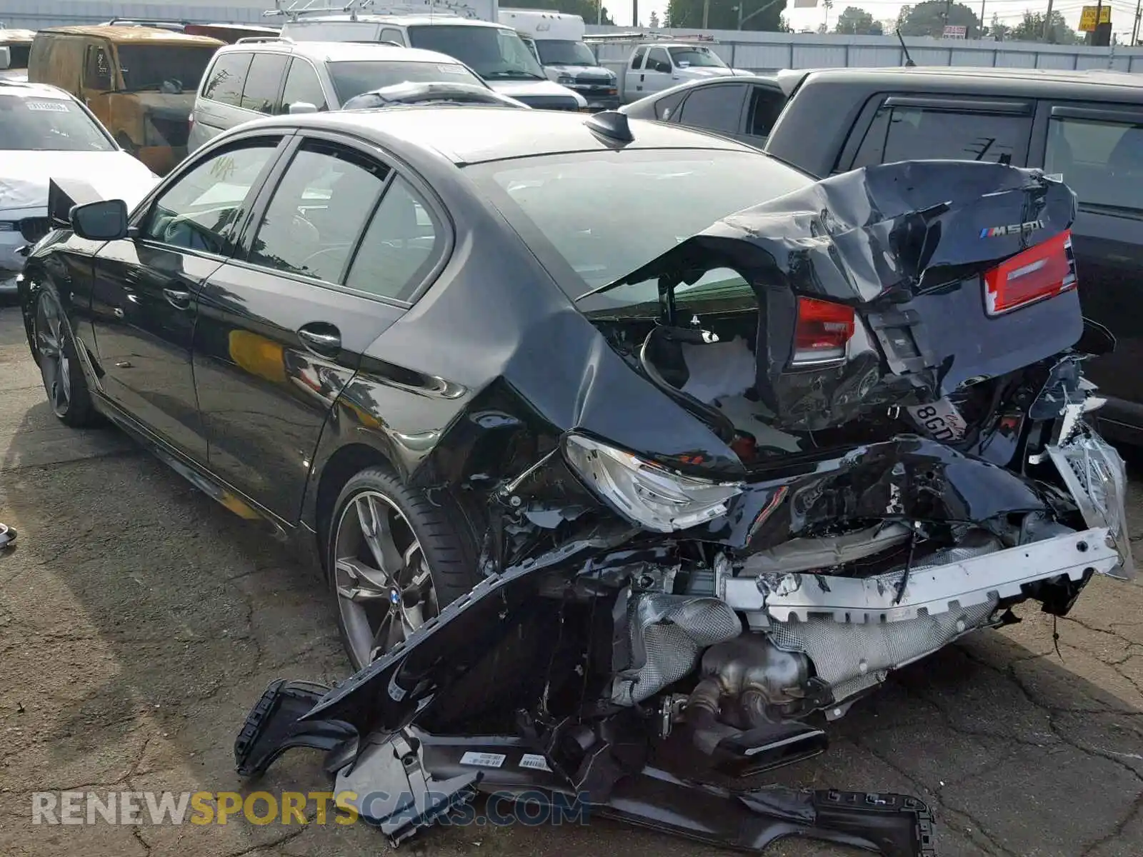 3 Photograph of a damaged car WBAJB9C55KB288032 BMW M5 2019