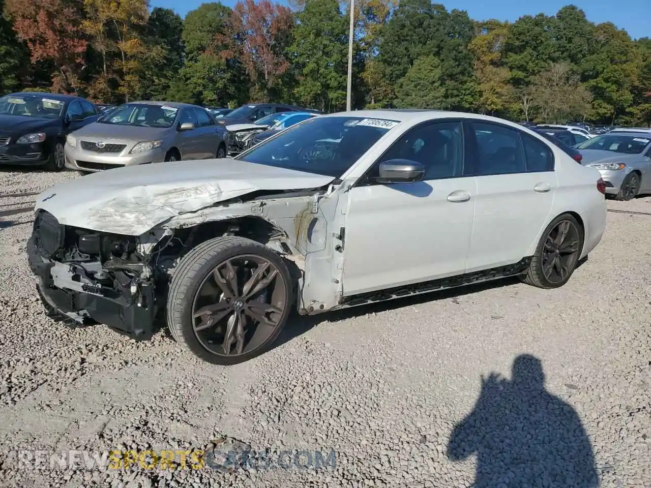1 Photograph of a damaged car WBAJB9C57KB288727 BMW M5 2019