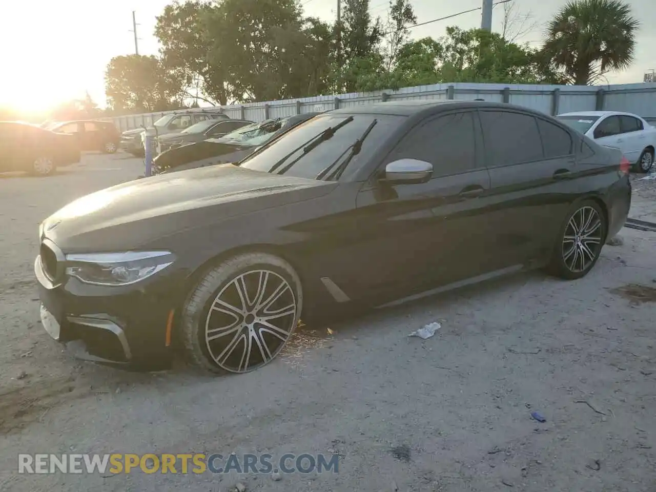 1 fotografías del automóvil dañado WBAJB9C58KB288090 BMW M5 2019
