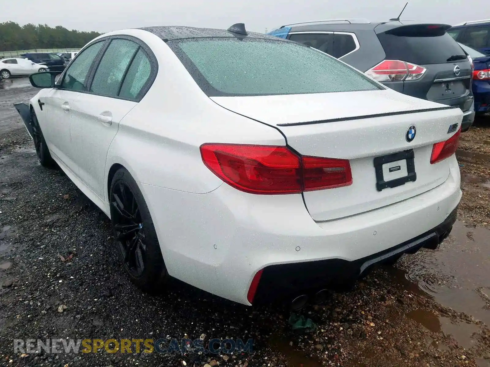 3 Photograph of a damaged car WBSJF0C54KB285943 BMW M5 2019